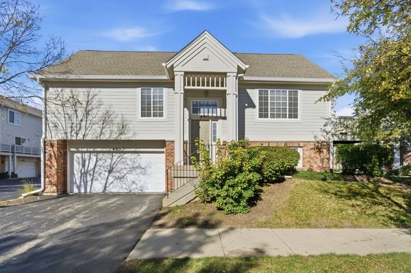 440 Churchill DR, Elgin, IL 60124