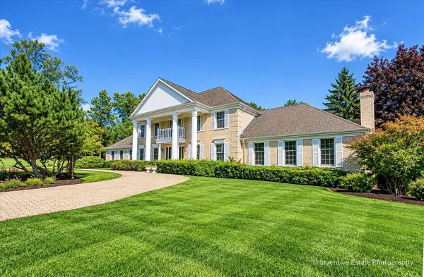 7 Willow Bay DR, South Barrington, IL 60010