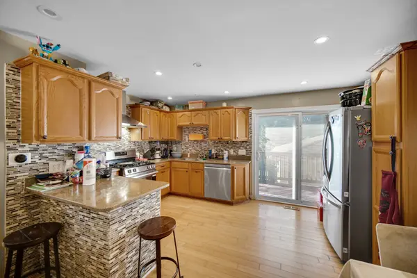323 Karen AVE, Romeoville, IL 60446