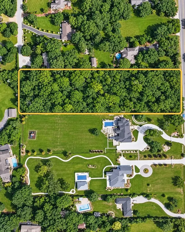12424 S Wolf RD, Palos Park, IL 60464