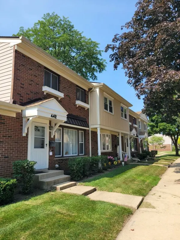 442 Congress CT #9, Wood Dale, IL 60191