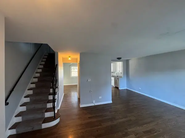 442 Congress CT #9, Wood Dale, IL 60191