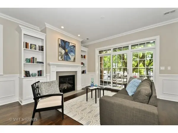 3356 N Marshfield AVE #2, Chicago, IL 60657