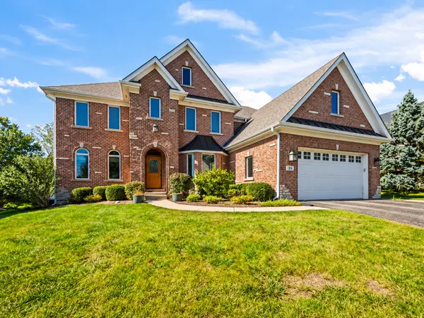 35 Linden RD, Lake Zurich, IL 60047