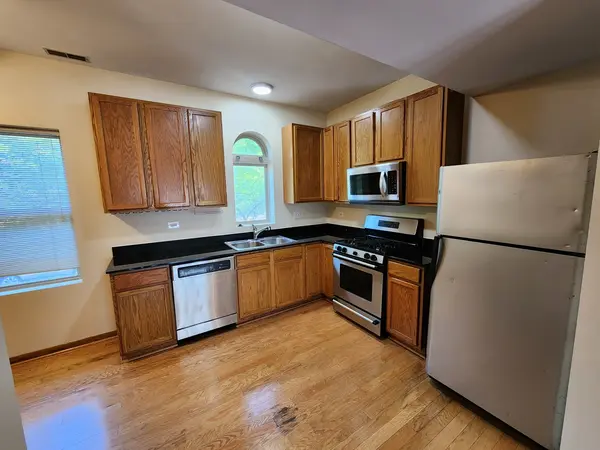 2363 E 70th PL #B, Chicago, IL 60649