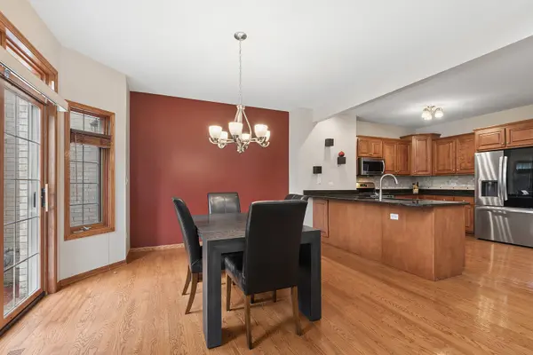 11156 Karen DR, Orland Park, IL 60467