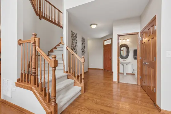 11156 Karen DR, Orland Park, IL 60467