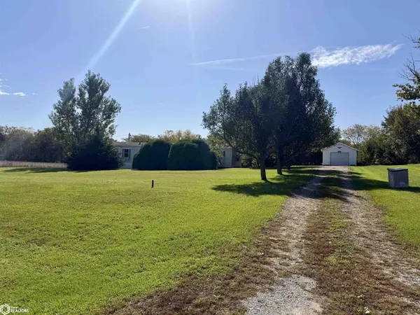 10423 Highway 6, Kellogg, IA 50135