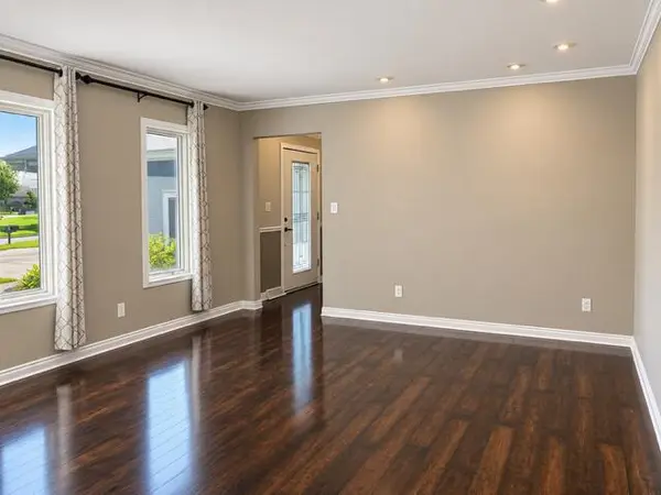 48 Briarwood Drive, Schererville, IN 46375