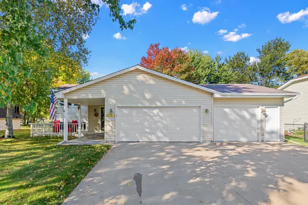 5563 Asbury ST, Shoreview, MN 55126