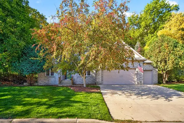 2042 Baihly Estates LN SW, Rochester, MN 55902
