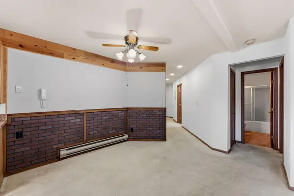 6601 Buckley CIR #105, Inver Grove Heights, MN 55076