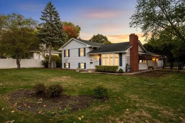 4617 W 90th ST, Bloomington, MN 55437