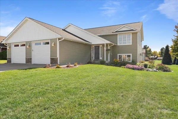 1204 Wren PL, New Richmond, WI 54017