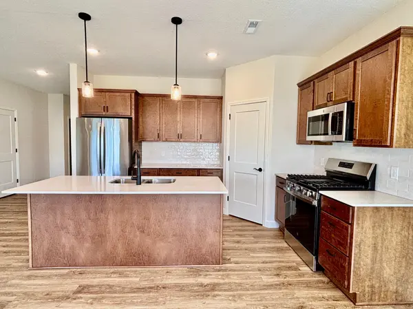 290 Emmy LN, Hanover, MN 55341