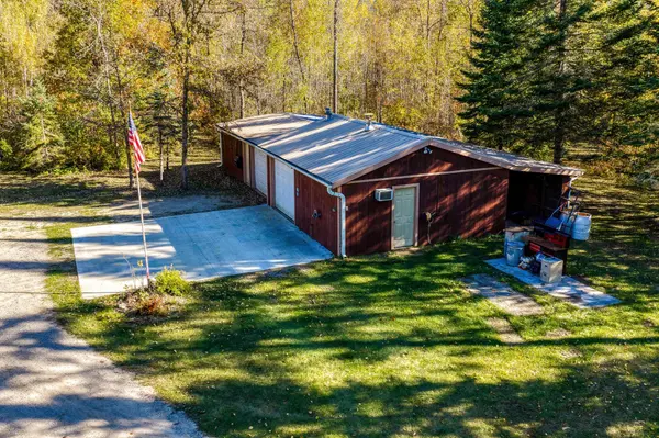 9330 Country Club RD NE, Bemidji, MN 56601