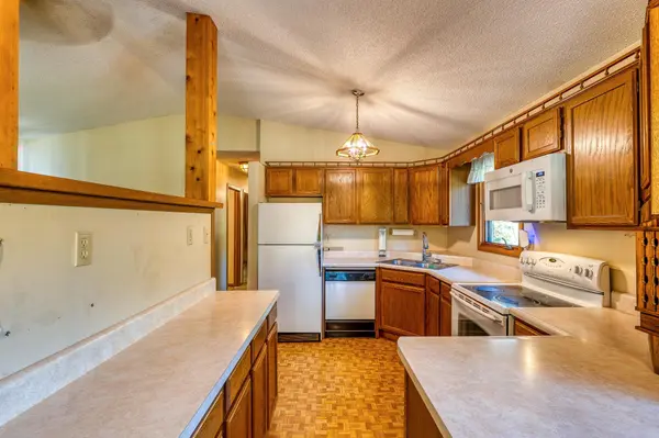9330 Country Club RD NE, Bemidji, MN 56601