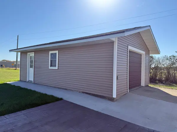 18829 Frontage RD, Detroit Lakes, MN 56501