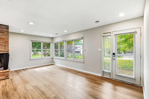 401 Turnpike RD, Golden Valley, MN 55416