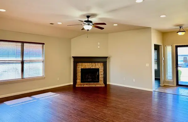 17516 Black Hawk DR, Edmond, OK 73012