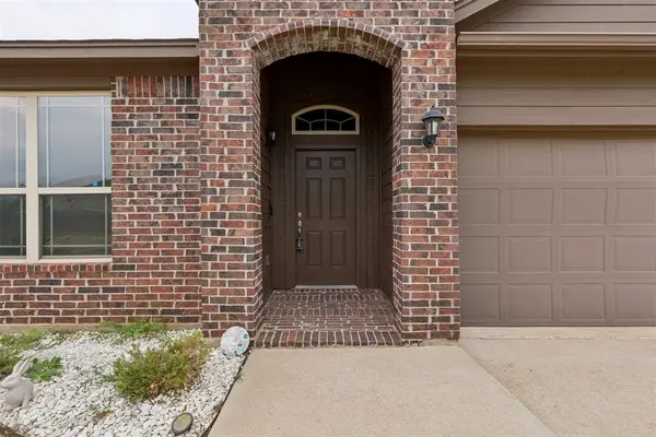 9520 Timberland LN, Yukon, OK 73099