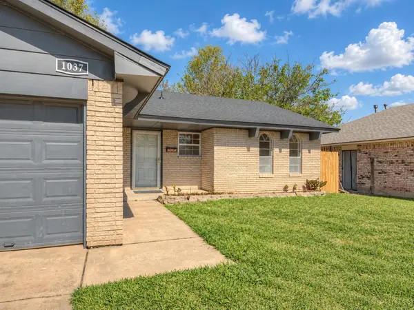 1037 SW 1st ST, Moore, OK 73160