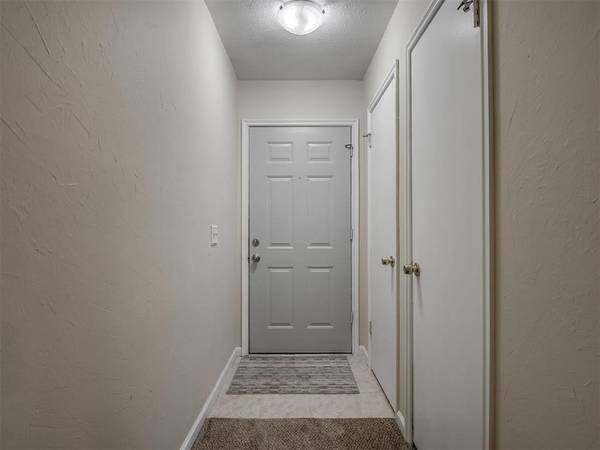 1037 SW 1st ST, Moore, OK 73160