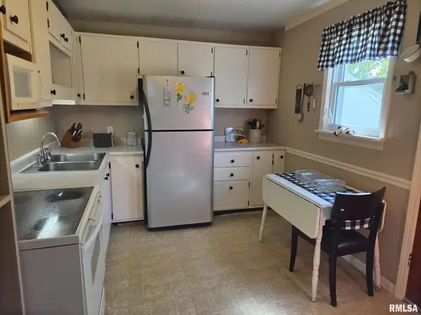 211 TYLER ST, Washington, IL 61571