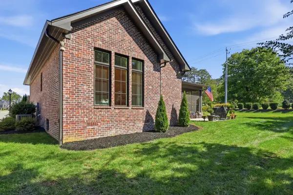 9488 Calder Circle, Ooltewah, TN 37363