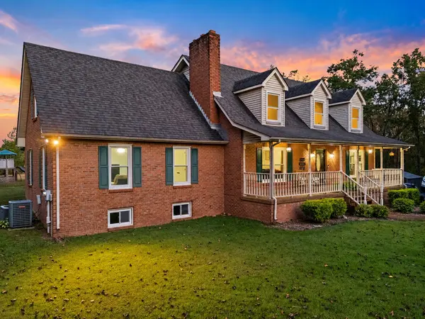 7120 Boone St, Fairview, TN 37062