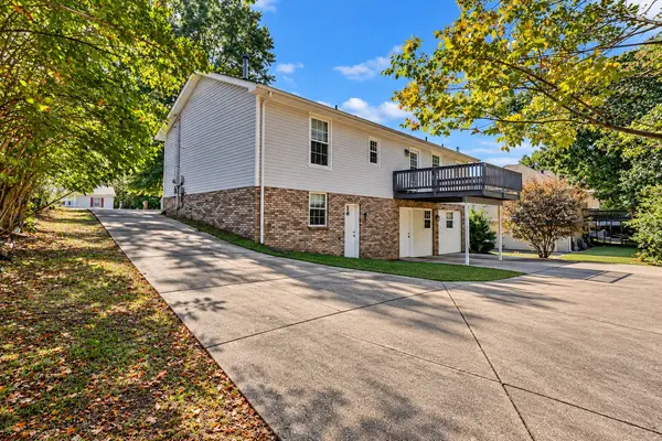 740 Acorn Dr, Clarksville, TN 37043