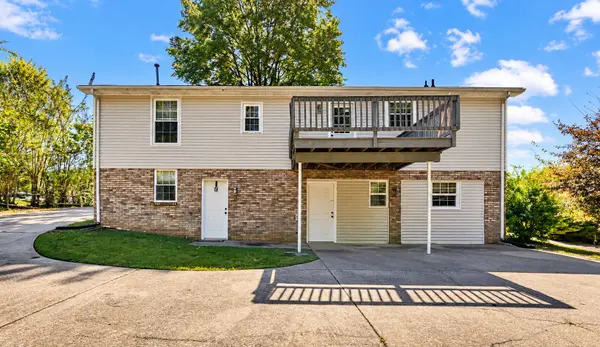 740 Acorn Dr, Clarksville, TN 37043