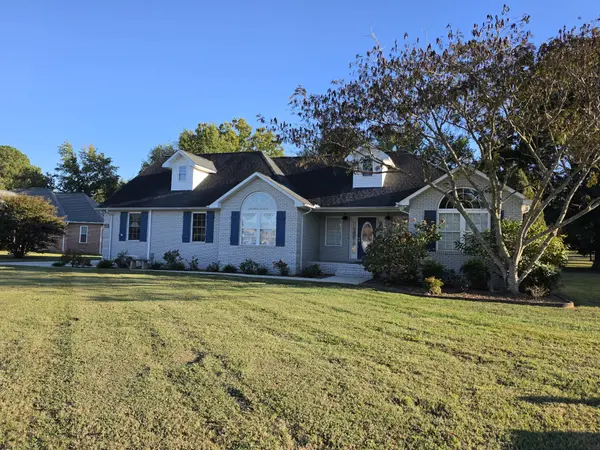 378 Crimson Dr, Winchester, TN 37398