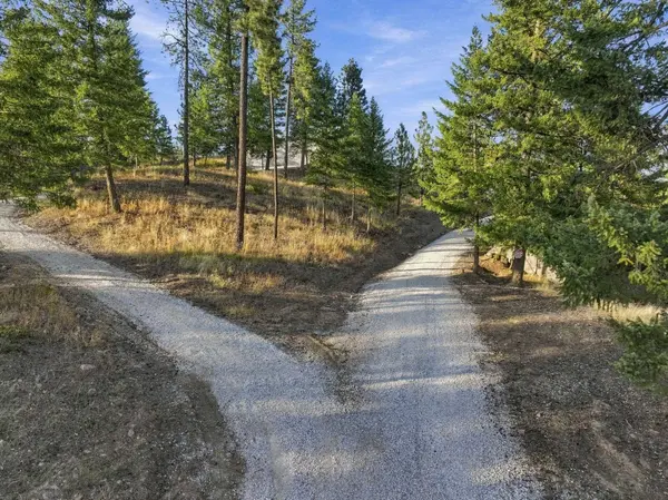 3488 Little Sweden Rd ##B, Valley, WA 99181