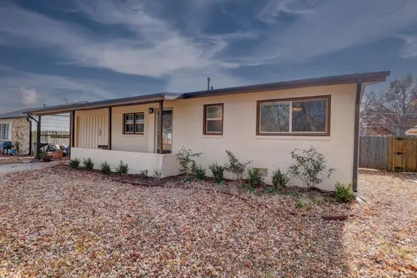 235 Random Rd, Arkansas City, KS 67005