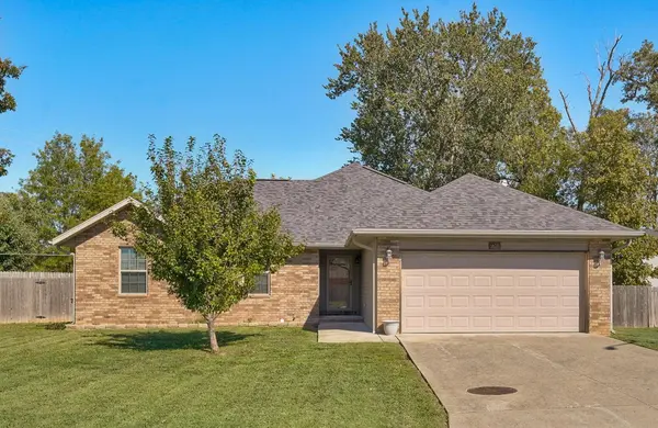 2563 E Culpepper CT, Republic, MO 65738