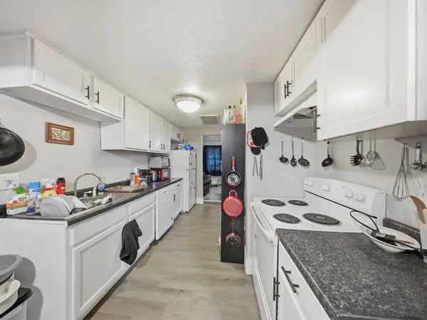 741 N Warren AVE, Springfield, MO 65802
