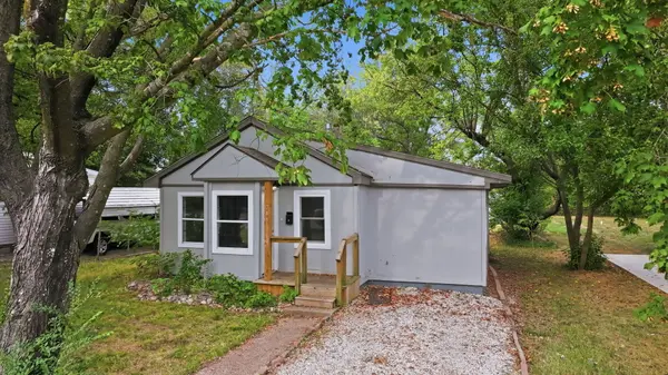 741 N Warren AVE, Springfield, MO 65802