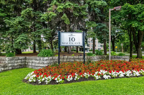 10 Malta AVE #210, Brampton, ON L6Y 4G6