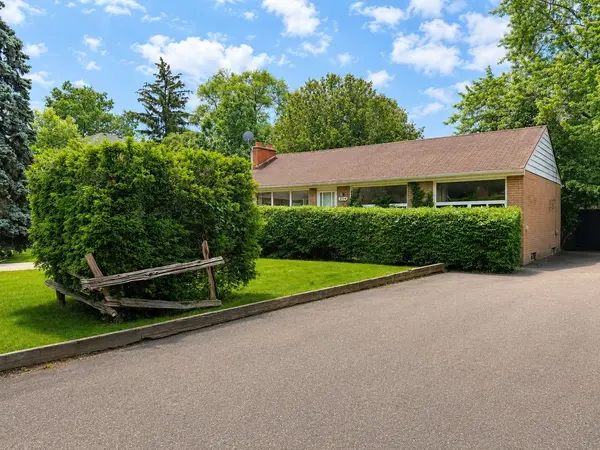 1214 Argreen RD, Mississauga, ON L5G 3J3