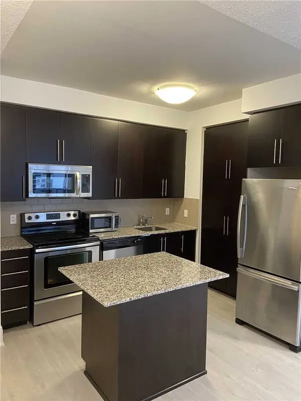 330 Burnhamthorpe RD #2707, Mississauga, ON L5B 3Y5