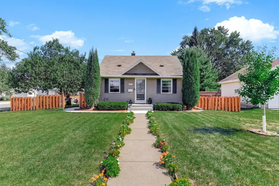 8201 Stevens AVE S, Bloomington, MN 55420