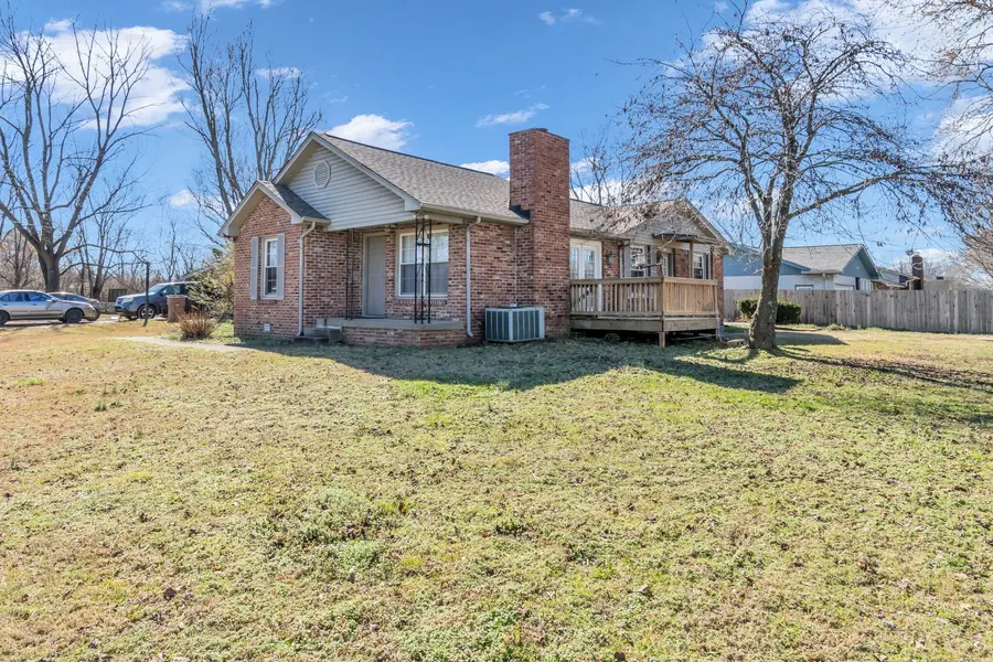 396 McDonald Dr, Nashville, TN 37217