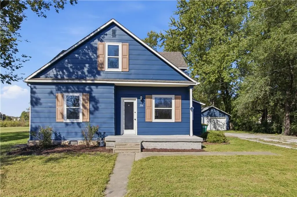 204 W Nelson ST, Edgerton, KS 66021