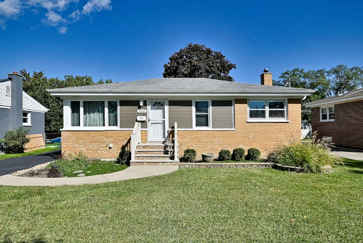 300 Wisconsin DR, Des Plaines, IL 60016