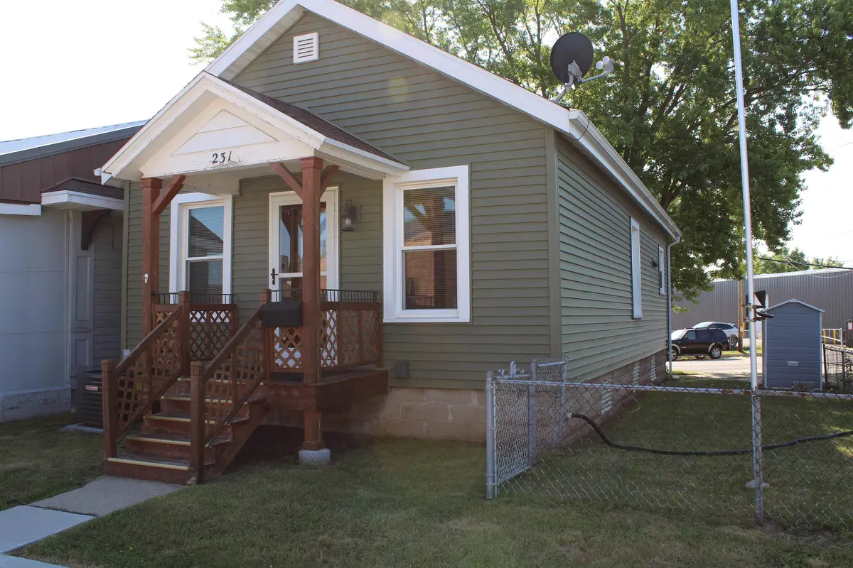 231 S MILITARY RD, Fond Du Lac, WI 54935