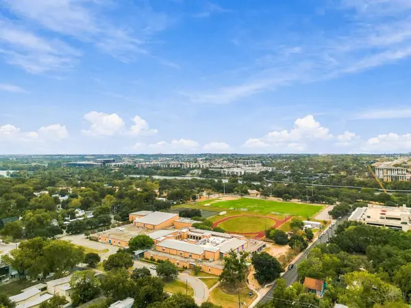 1507 1/2 Holly ST, Austin, TX 78702