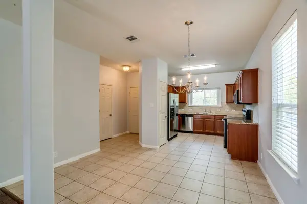 906 Craters Of The Moon BLVD, Pflugerville, TX 78660