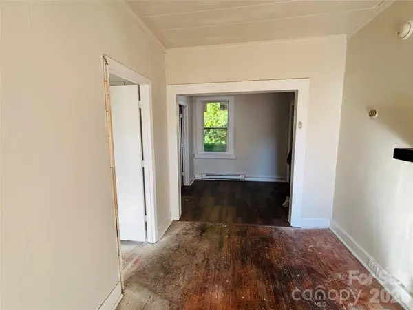 401 S Hill ST, Gastonia, NC 28052