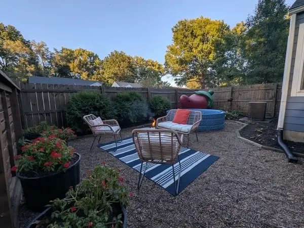 5522 LINDEN ST, Roeland Park, KS 66205